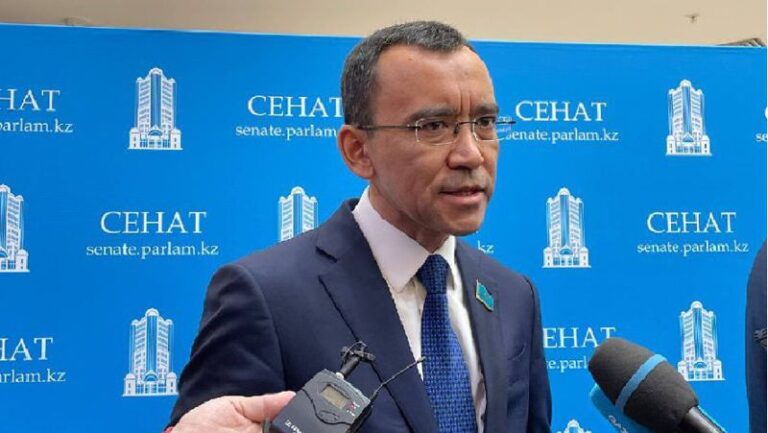 Өте күрделі мәселе – Әшімбаев Қазақстанның мемлекеттік қарызы туралы