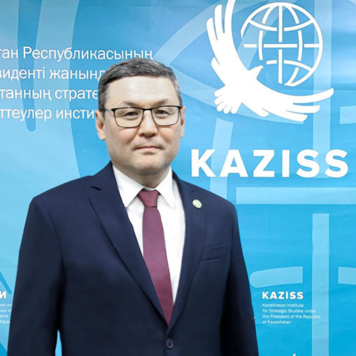 Еркін ТҰҚЫМОВ,ҚР Президенті жанындағы Қазақстан стратегиялық зерттеулер институтының директоры:«Саяси жаңғыру жоқ жердеәлеуметтік даму да жоқ»