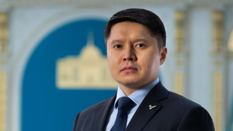 Данияр Есин Қауіпсіздік кеңесіндегі қызметінен босатылды