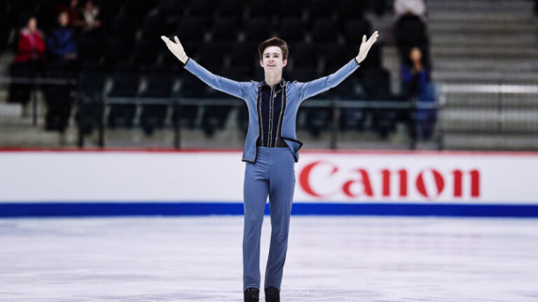 Қазақстандық мәнерлеп сырғанаушы әлем чемпионатының күміс жүлдегері атанды