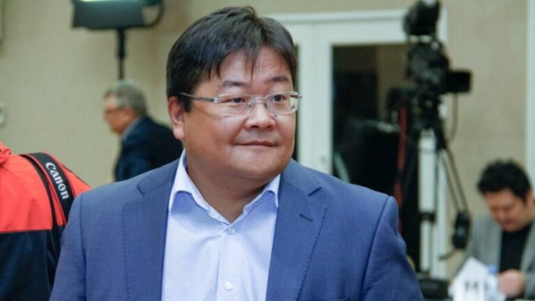 «Айдос Сарыммен тоқтайық». Ерлан Қошанов депутаттарға ескерту жасады