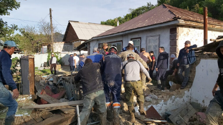 Алматы облысындағы сел: 5 жасар қыз өлі табылды