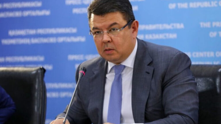 Қанат Бозымбаев қызметінен босатылды