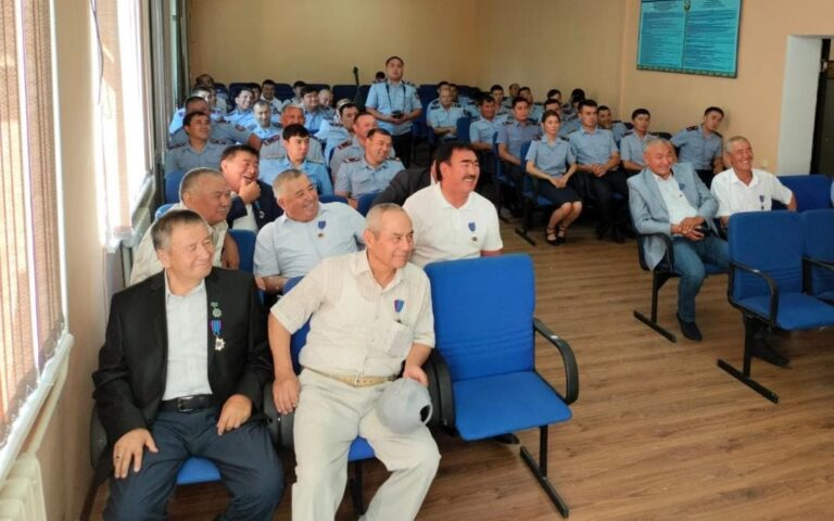 Сайрам аудандық Полиция басқармасының ардагерлері марапатталды
