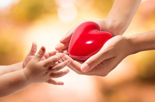 Аяқтары бар қара нәсілді әйелдердің суреттері тарады