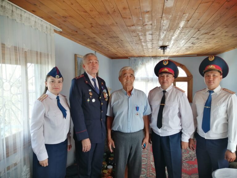 ҚАЖ ардагерлеріне медаль табысталды