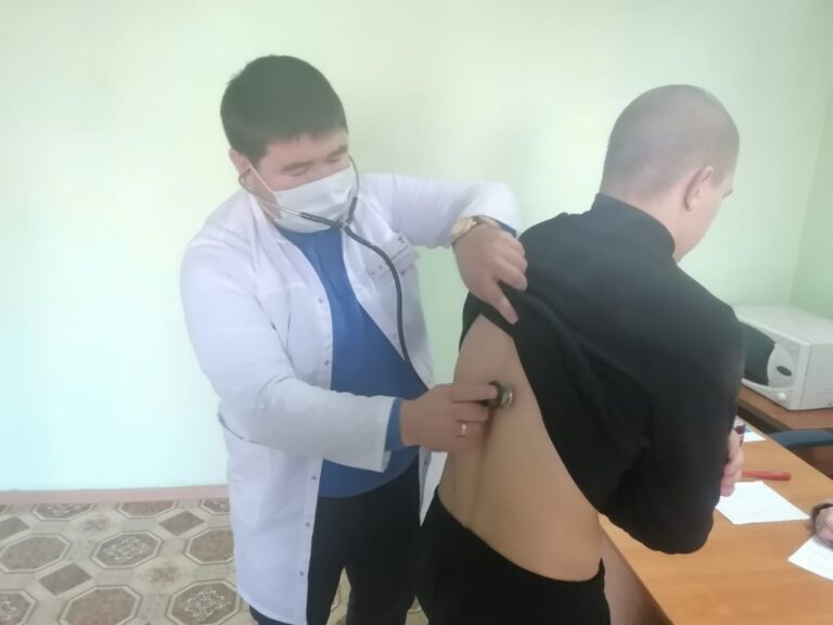 СОТТАЛҒАН БАЛАЛАРҒА КОРОНОВИРУСҚА ҚАРСЫ ЕКПЕ САЛЫНДЫ