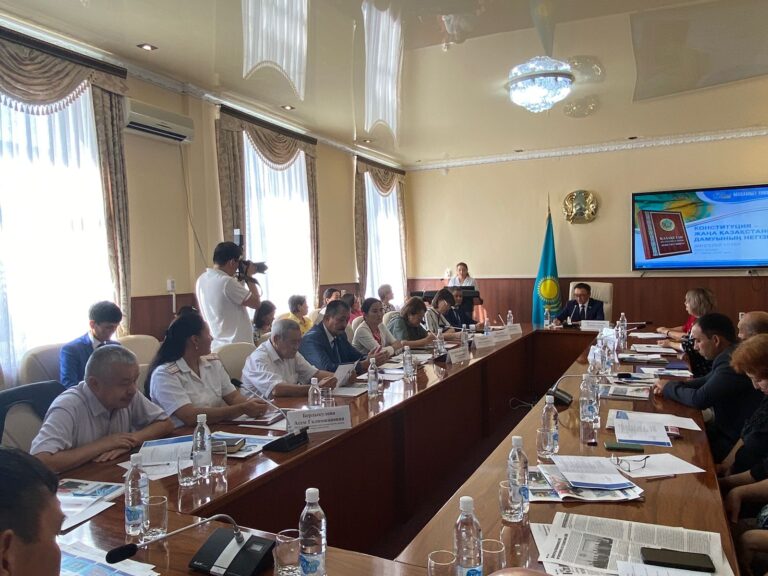 “Конституция-жаңа Қазақстанның дамуының негізі” атты дөңгелек үстел өтті