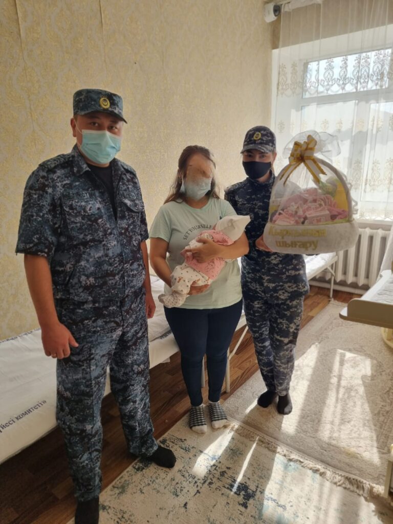 Нұр-Сұлтан қаласы бойынша Қылмыстық-атқару жүйесі департаменті жас анаға қолдау көрсетуде