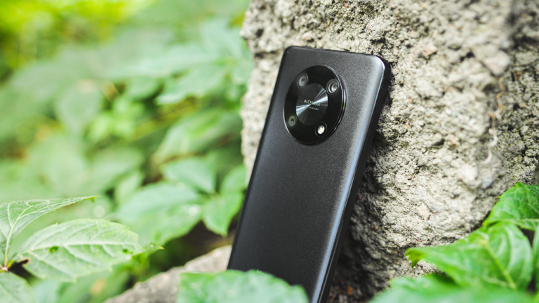 Жаңа HUAWEI nova Y90: визуализация және дизайн саласындағыжетістік
