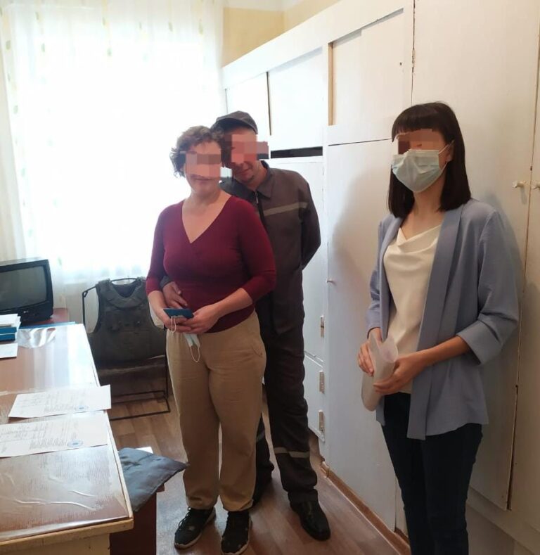 Пускай!, без марша Мендельсона,без тамады и шампанского : В колонии максимальной безопасности в ВКО прошло бракосочетание