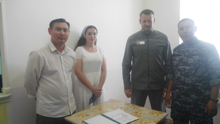 В колонии Уральска заключили брак