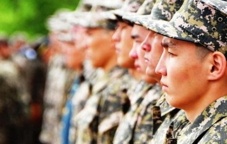 Қазақстанда кімдер әскери борышын өтеуді кейінге қалдыра алады?