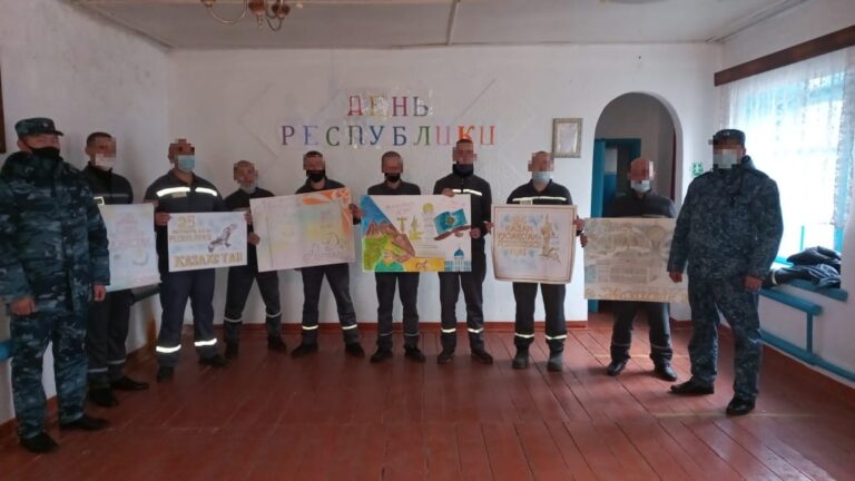 Конкурс плакатов прошёл среди осужденных