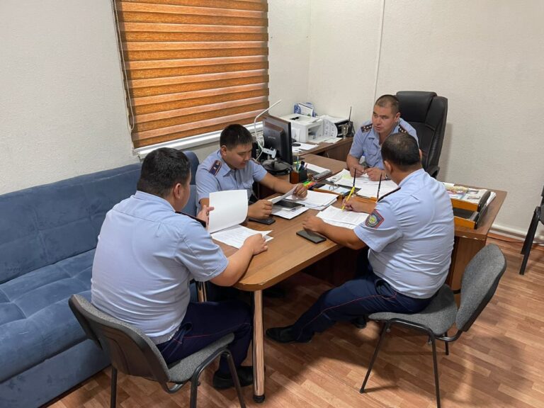 Төлеби ауданында 4 сотталғанға ескерту берілді