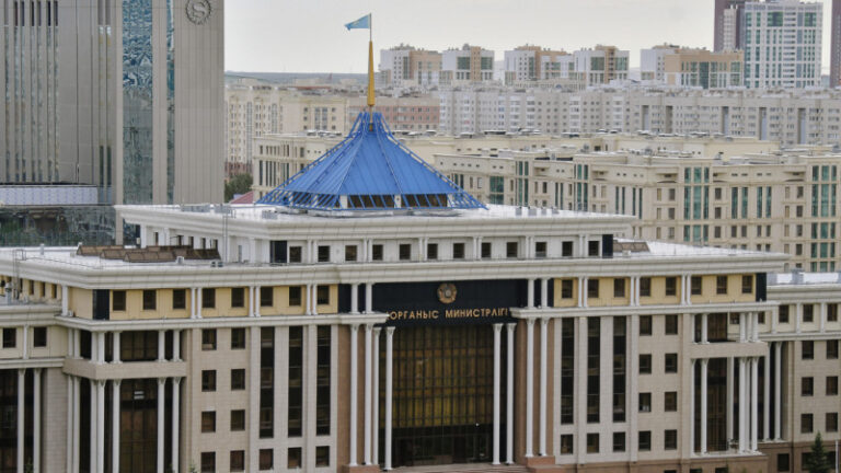 Елордада Қорғаныс министрлігі аумағында дрон ұшырған екі ресейлік ұсталды