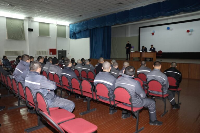 С осужденными Алматинской области провели встречу представители ДУМК