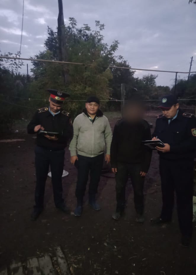 Проводятся рейдовые мероприятия по проверке осужденных по месту жительства