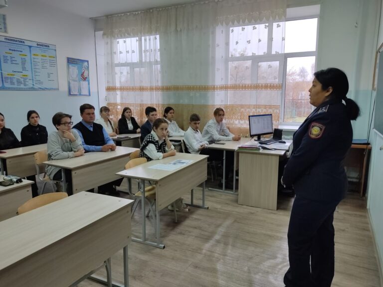 Тергеу изоляторының қызметкерлері мектеп оқушылары арасында кәсіптік бағдар жұмыстарын жүргізеді