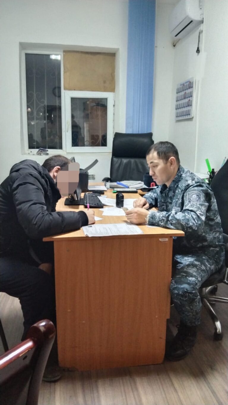 Телефон в плове пытались передать в следственном изоляторе в городе Кызылорда