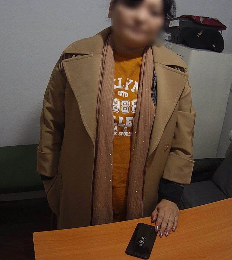 Пронести телефон в колонию для селфи с осужденным пыталась девушка в области Абай