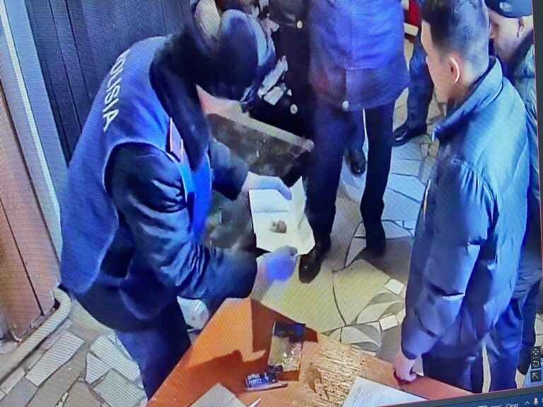 Астана қалсының түзеу мекмесіне жалпы салмағы 8 грамм құрайтың есірткі затын алып кірмек болған