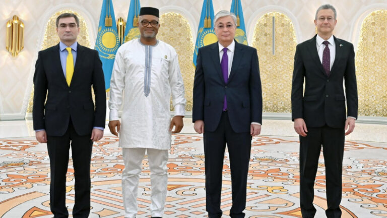 Қасым-Жомарт Тоқаев бірқатар мемлекеттің елшілерінен сенім грамоталарын қабылдады