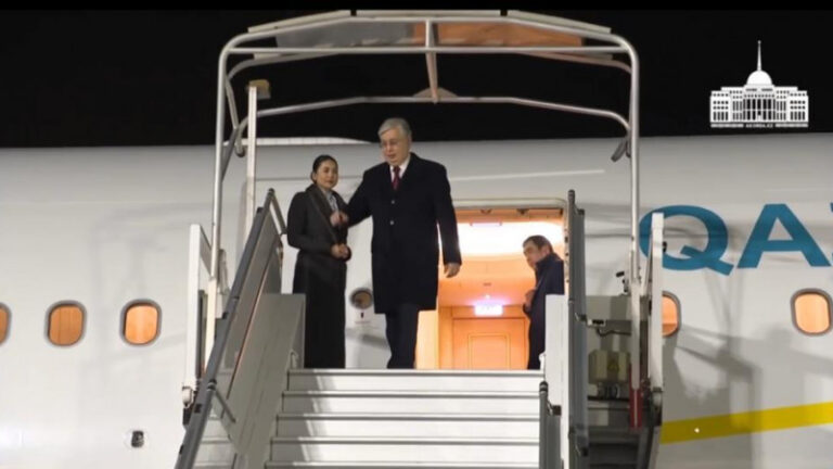 Президент Францияға ресми сапармен барды