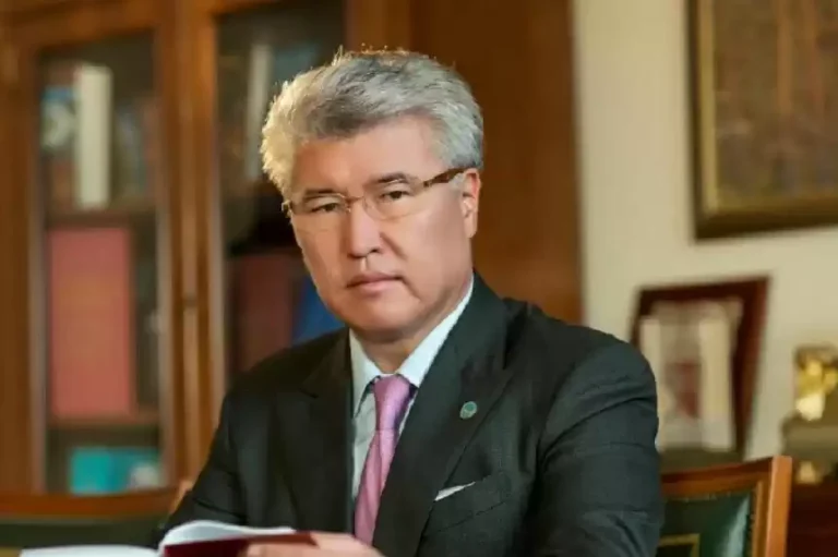 Арыстанбек Мұхамедиұлын қамауға алу мерзімі ұзарды