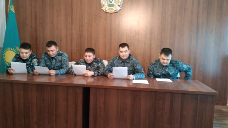 Жеке құрам тіл мерейін үстем етті