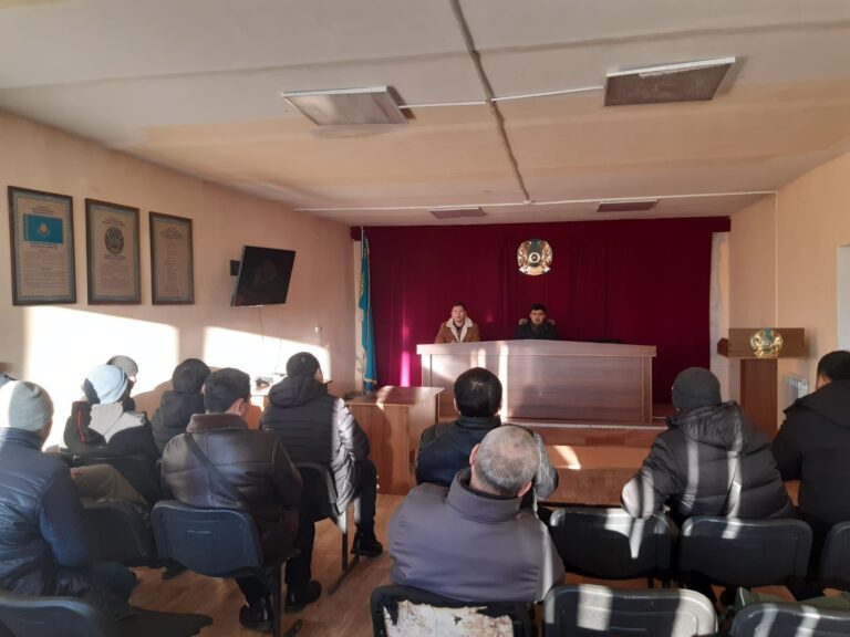 Ақтөбедегі қоныс колониясындағы сотталғандар теологтармен кездесіп, діни білімдерін арттырды