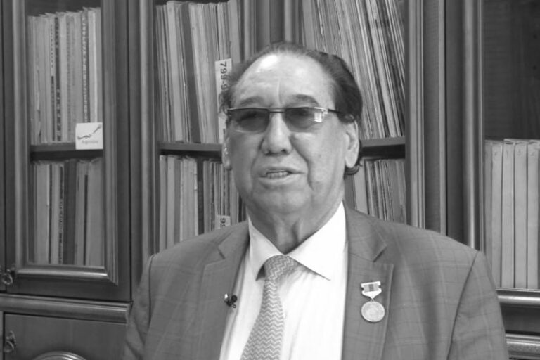 Состоится презентация серийной книги «Ғибратты ғұмыр», посвященной жизни и творчеству  поэта Шомишбая Нагашыбаевича Сариева