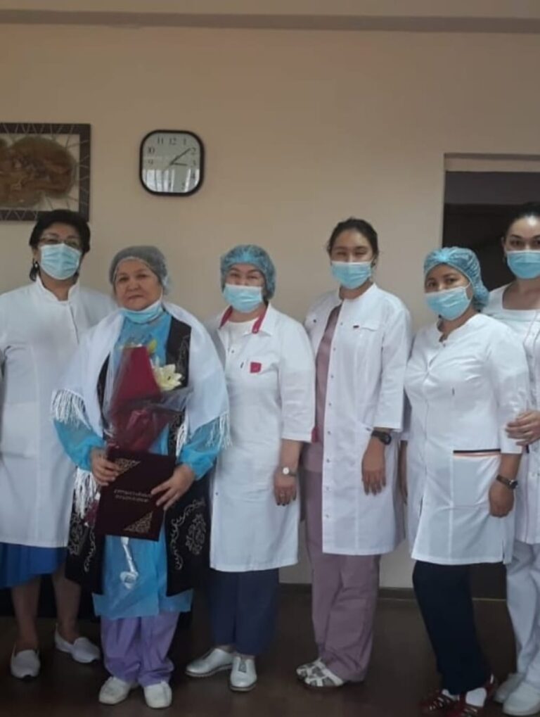 Тәуелсіздіктің үздік дәрігері деген атқа лайық деп білеміз