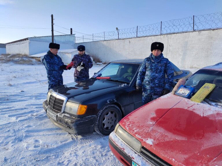 В Талдыкоргане провели строевой смотр сотрудников УИС