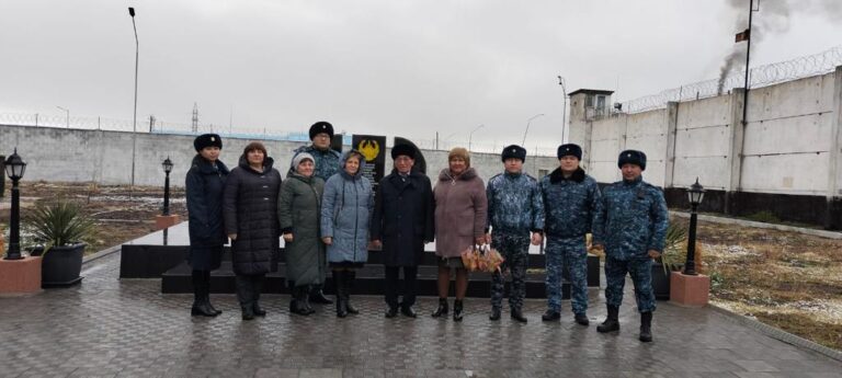 Глава ветеранской организации МВД встретился с сотрудниками УИС Алматинской области