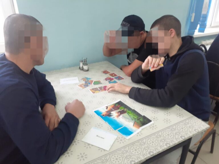Кітапхана қызметкерлері сотталғандарға «Ертегі терапиясы» тренингін өткізді