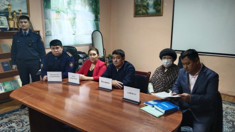 Әділет департаментінің мамандары сотталғандармен кездесті
