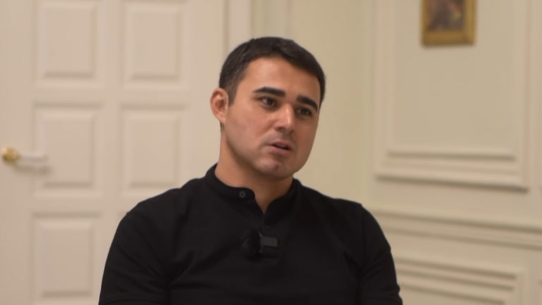 Журналист Михаил Козачков 2 айға қамауға алынды — сот