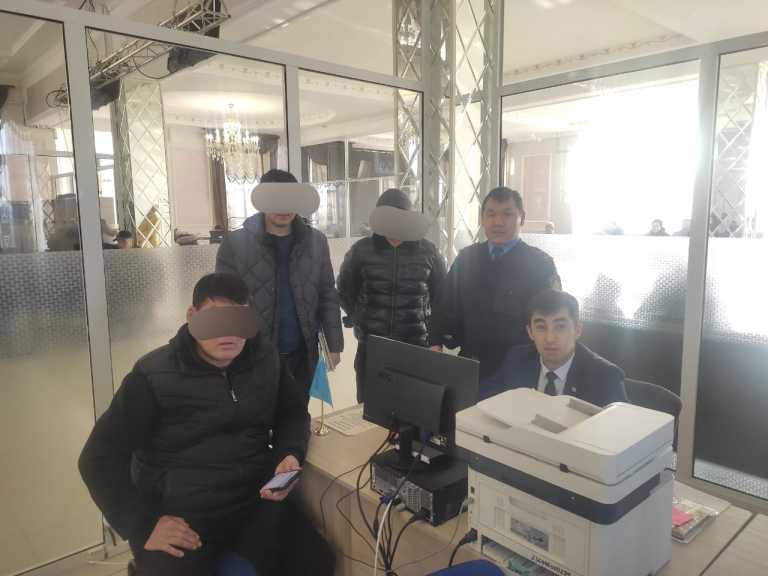 Пробация есебіндегі 3 сотталған «Бос жұмыс орындар жәрмеңкесіне» қатысып, квота ұтып алды