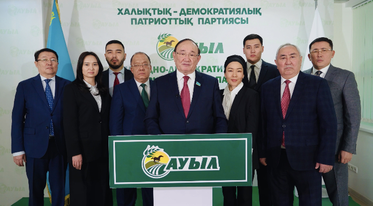 «АУЫЛ» ПАРТИЯСЫНЫҢ ТӨРАҒАСЫ ӘЛИ БЕКТАЕВ МӘЛІМДЕМЕ ЖАСАДЫ
