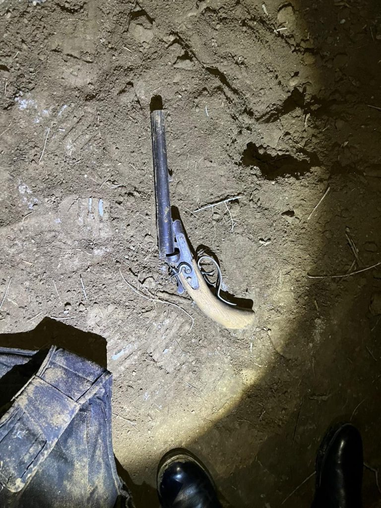 Сотрудники оперативного отдела несли ответственность за обнаружение оружия и неиспользованных боеприпасов