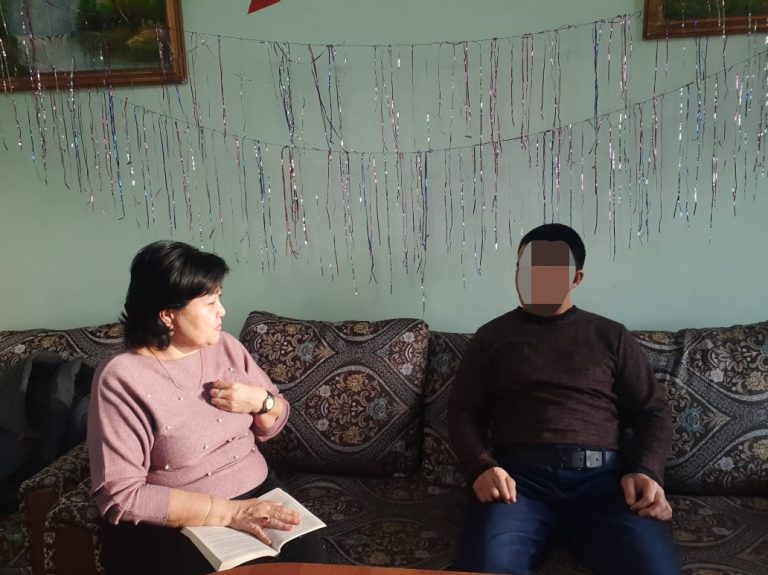 Сотталғандарды өмірге қайта бейімдеп жүрген жан