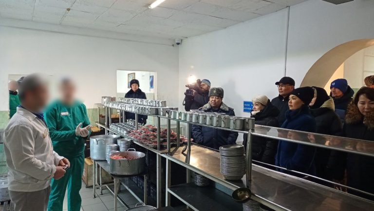Депутаттар мен партия өкілдері үшін СҚО-ның ерлер колониясына экскурсия жүргізілді