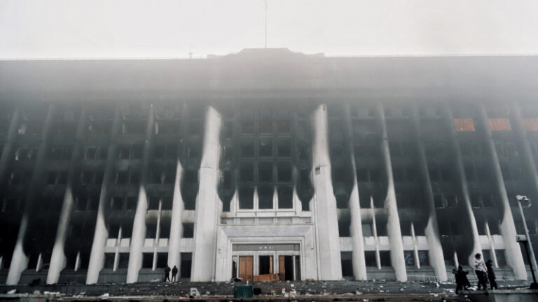 18 адамға қаңтардағы тәртіпсіздіктерді ұйымдастырды деп айып тағылған