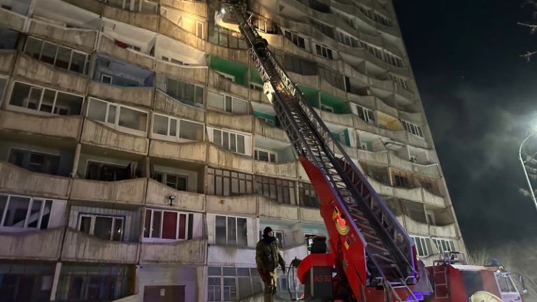 Қарағандыдағы көпқабатты үйде шыққан жарылыстан бір адам зардап шекті