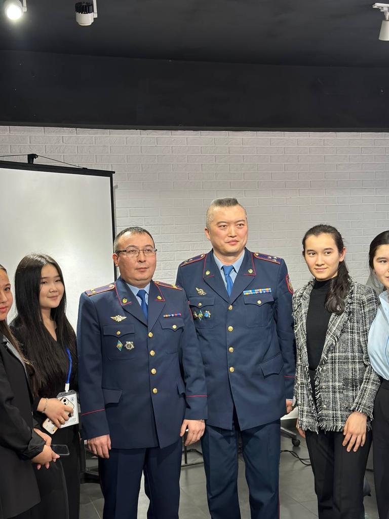 АЛМАТЫ АКАДЕМИЯСЫНДА ПАТРИОТТЫҚ ЖОБА БОЙЫНША КЕЗДЕСУ ӨТТІ
