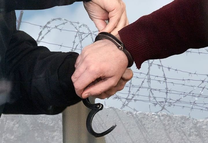 Учаскелік полиция инспекторлары денсаулығы сыр берген жас жігітті аман алып қалды