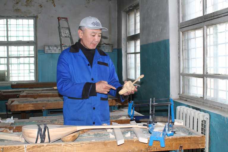 №11 мекемесі аумағында ҚР ҚМ «№ 02 кәсіптік-техникалық мектебі» ММ жұмыс істейді