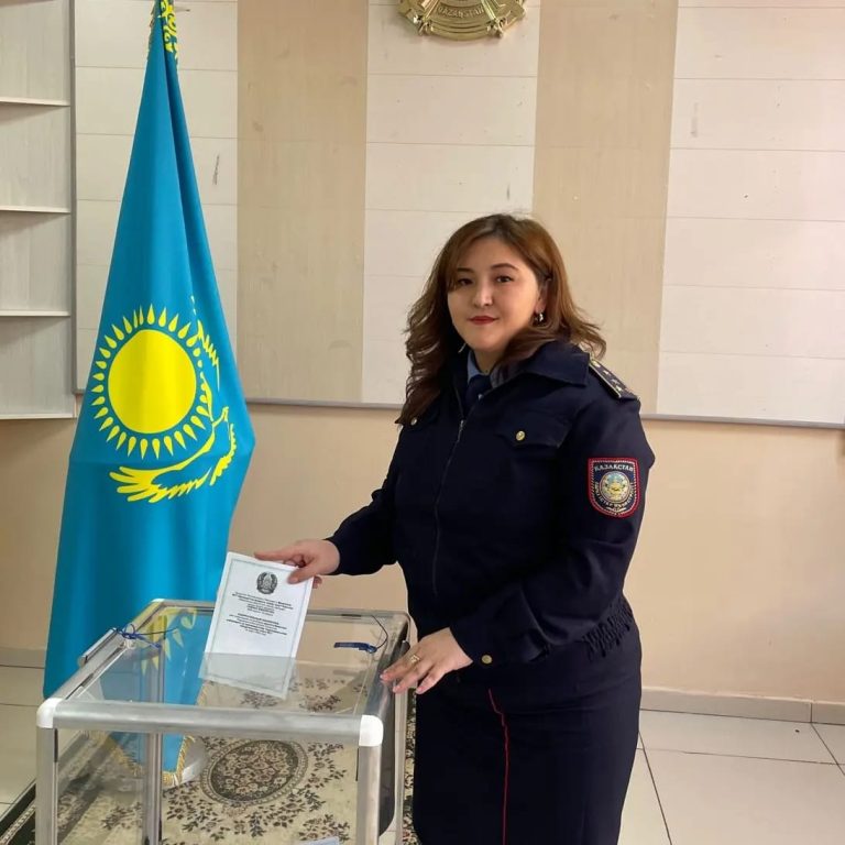 Сотрудники УИС приняли активное участие в выборах