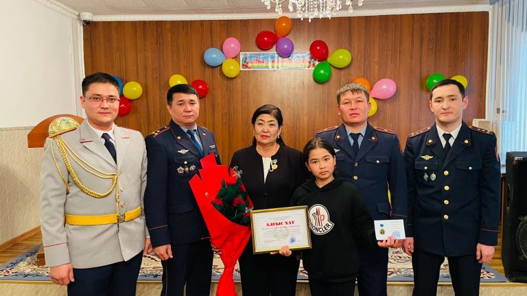 Қызылорда облысы бойынша ҚАЖ департамаентіне қарасты №68 мемлекеттік мекемесінің жігіттері ұжымдағы әйелдер қауымын құттықтады